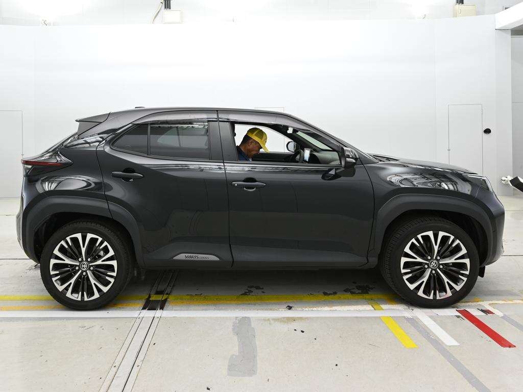 TOYOTA YARIS CROSS
