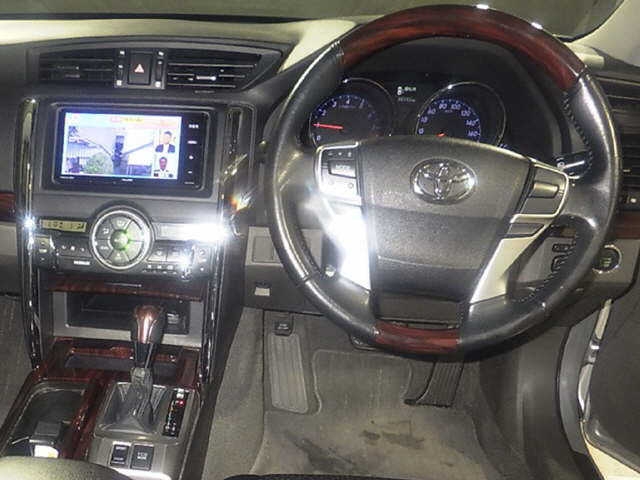 TOYOTA MARK X