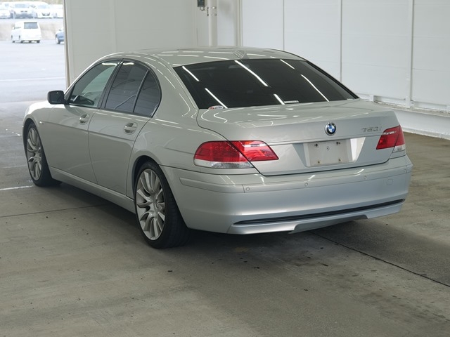 BMW 7-SERIES