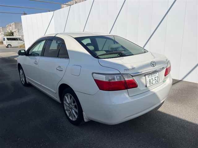 TOYOTA PREMIO