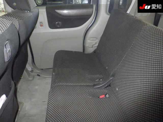HONDA N-BOX+