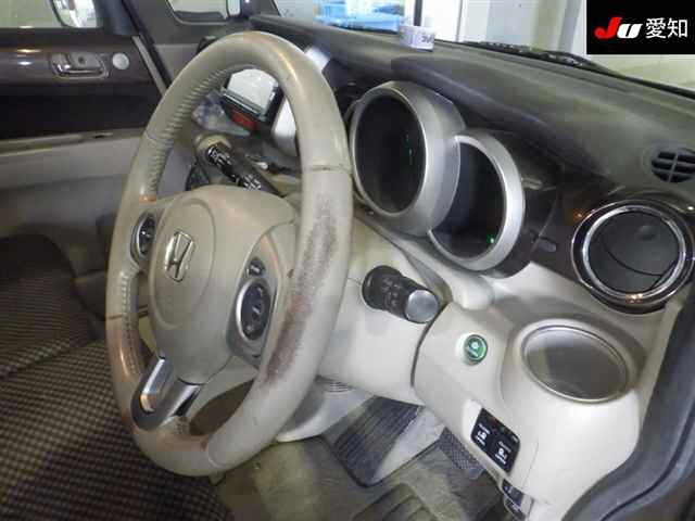 HONDA N-BOX+