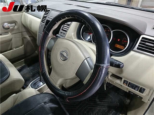 NISSAN TIIDA LATIO