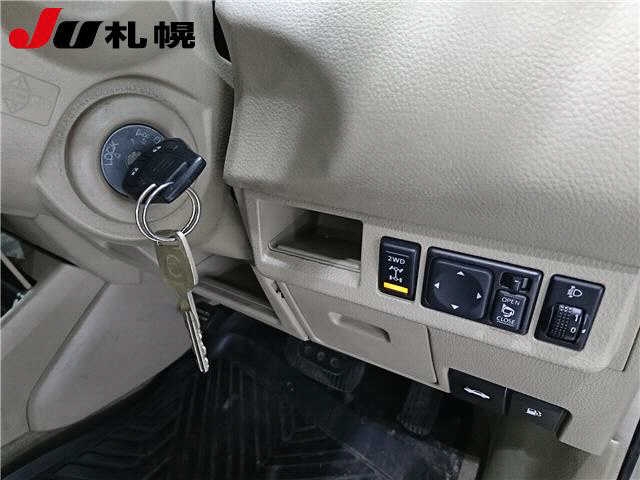 NISSAN TIIDA LATIO