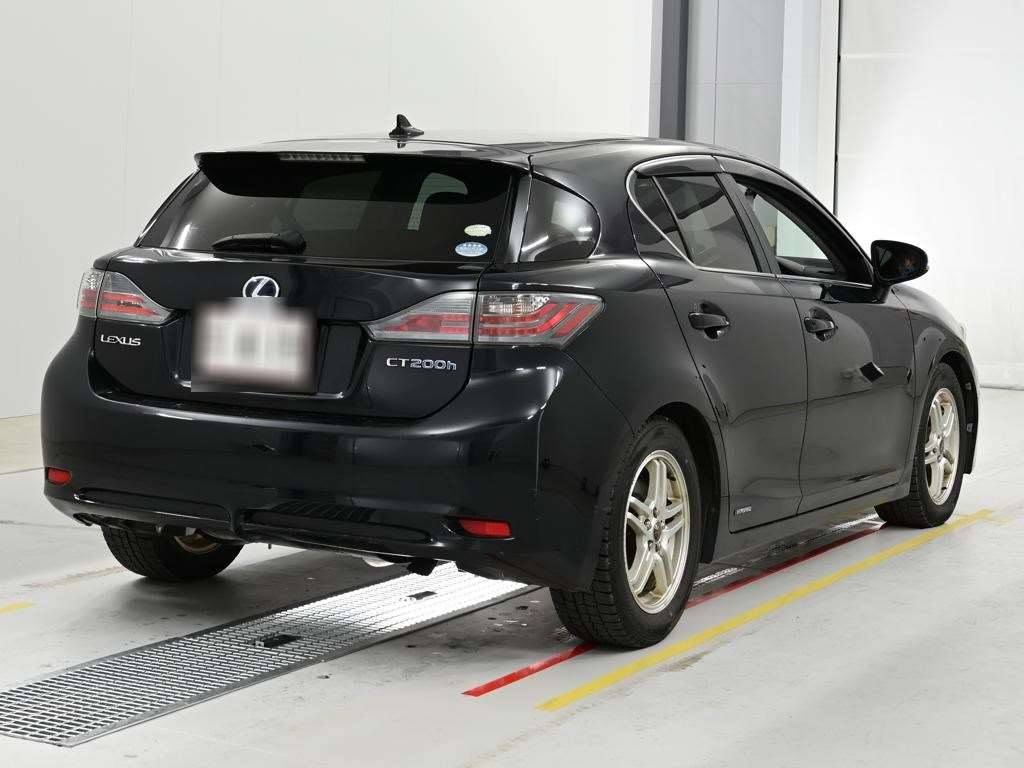 LEXUS CT200H
