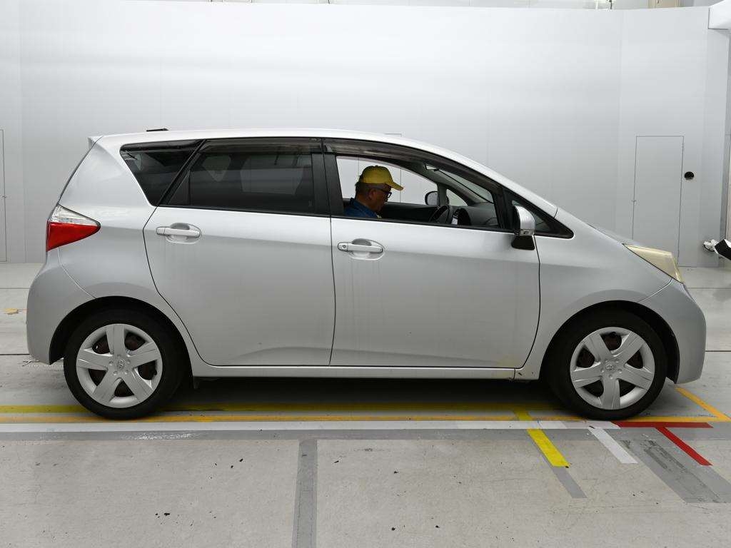 TOYOTA RACTIS