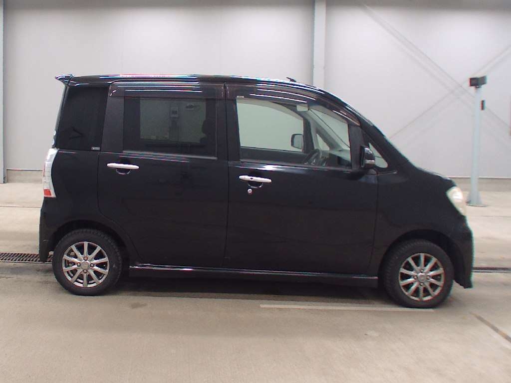 DAIHATSU TANTO EXE