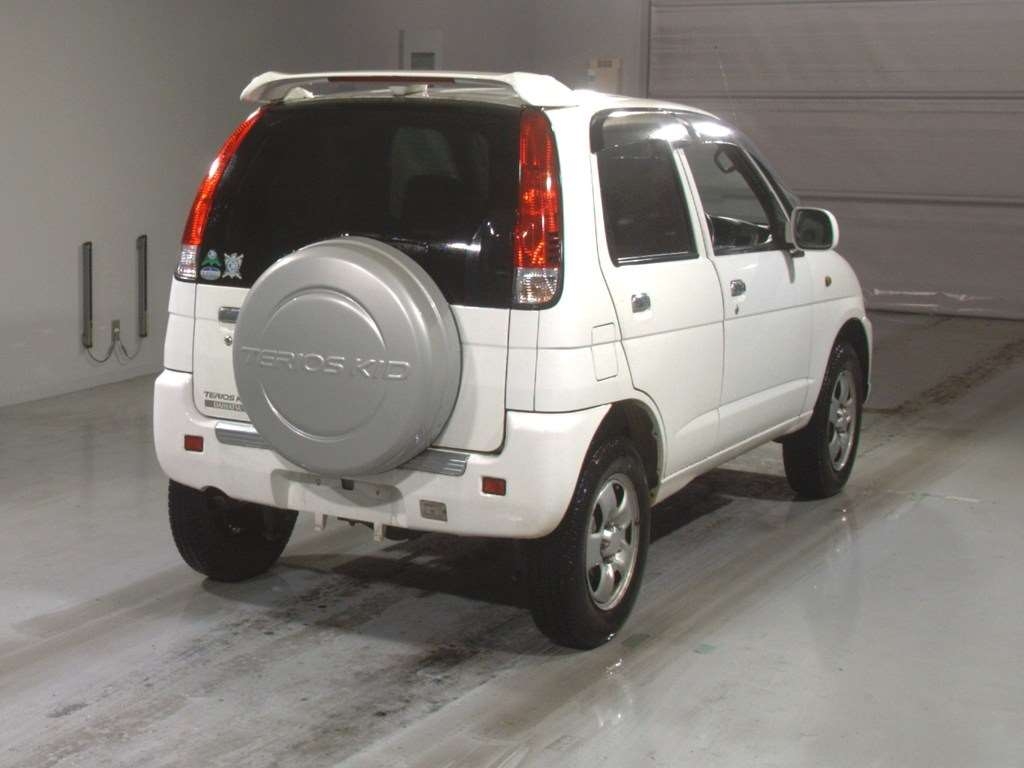 DAIHATSU TERIOS KID