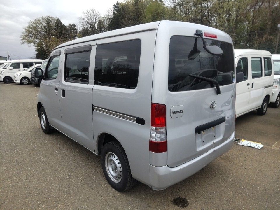 TOYOTA TOWN ACE