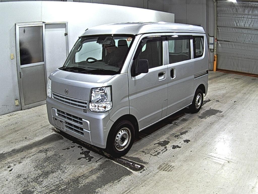 NISSAN NV100 CLIPPER