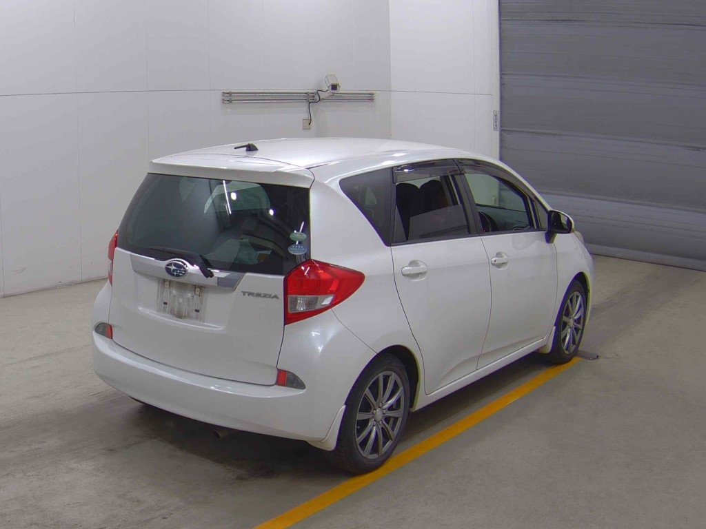 SUBARU TREZIA