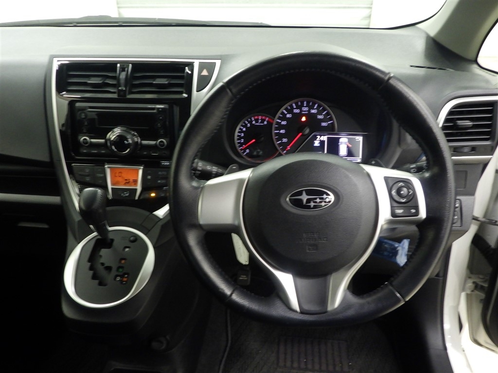 SUBARU TREZIA