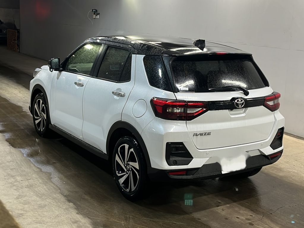 TOYOTA RAIZE
