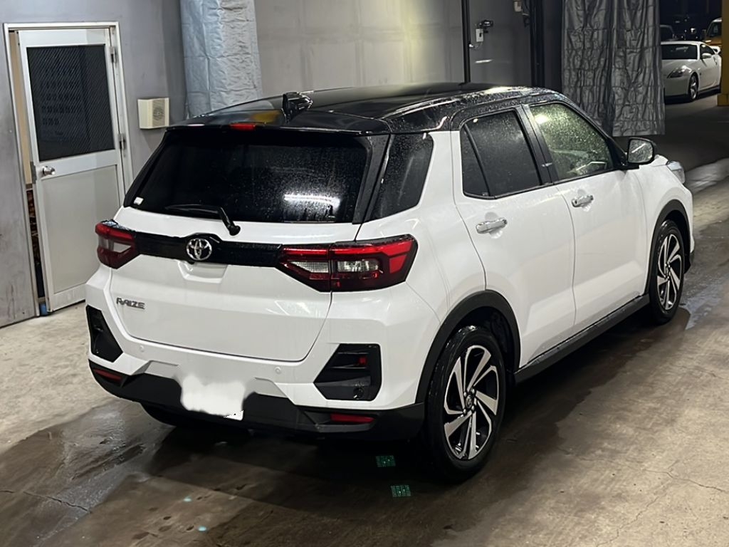 TOYOTA RAIZE