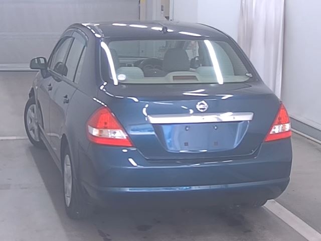 NISSAN TIIDA LATIO
