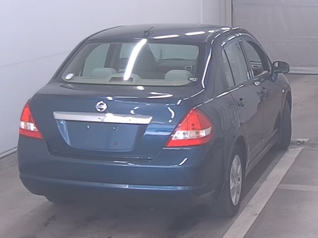 NISSAN TIIDA LATIO