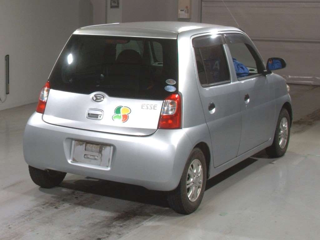 DAIHATSU ESSE