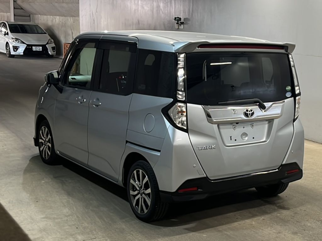 TOYOTA TANK