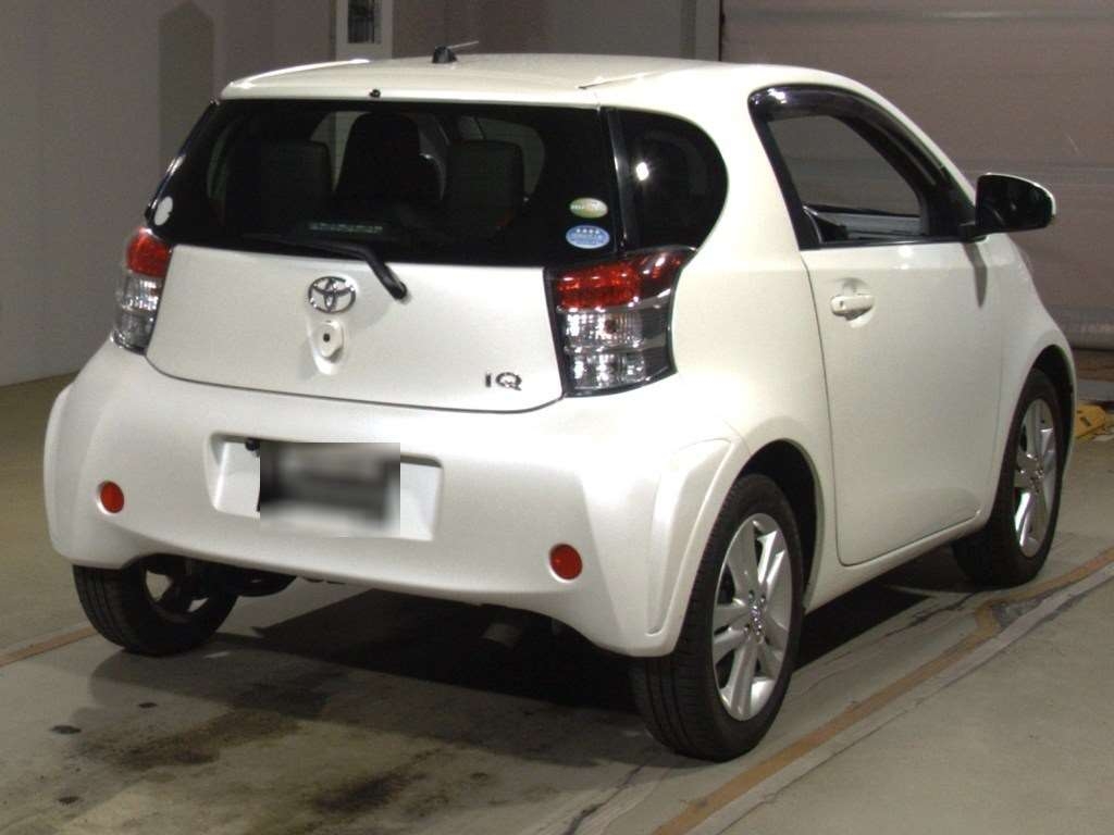 TOYOTA IQ