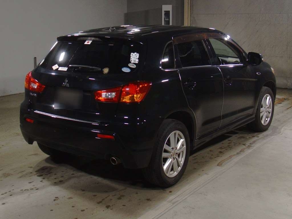MITSUBISHI RVR
