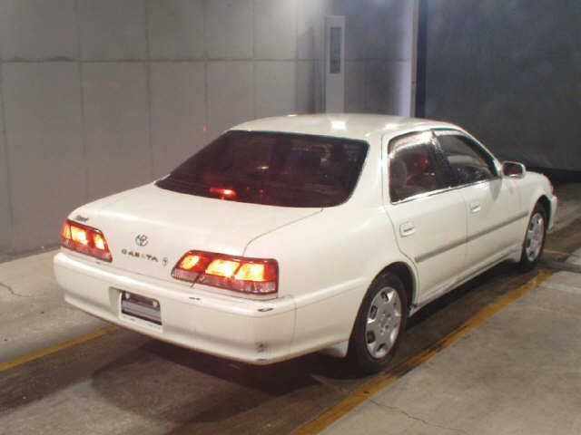 TOYOTA CRESTA