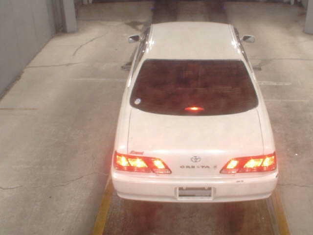 TOYOTA CRESTA