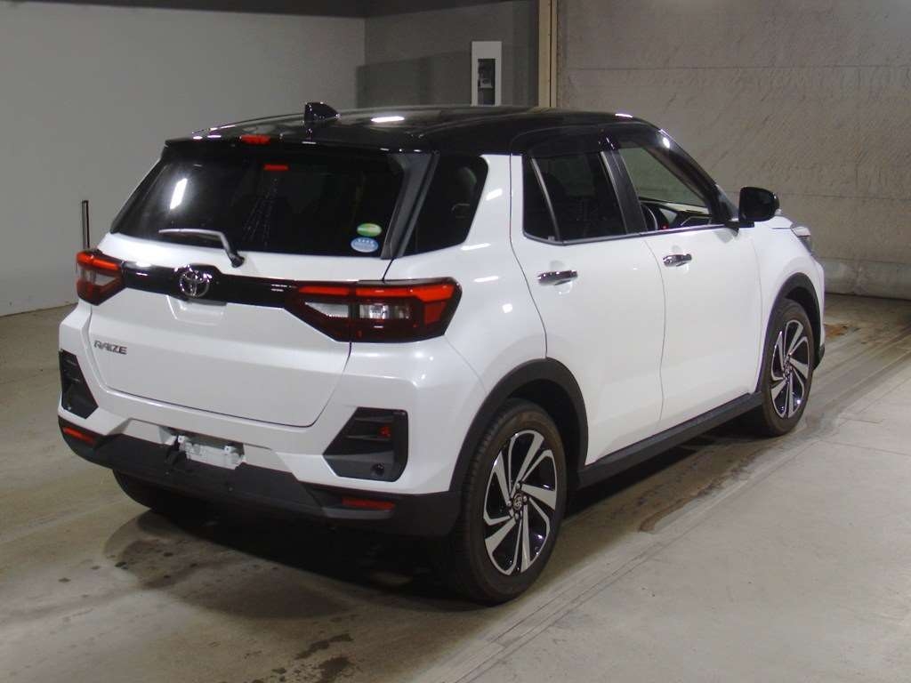 TOYOTA RAIZE