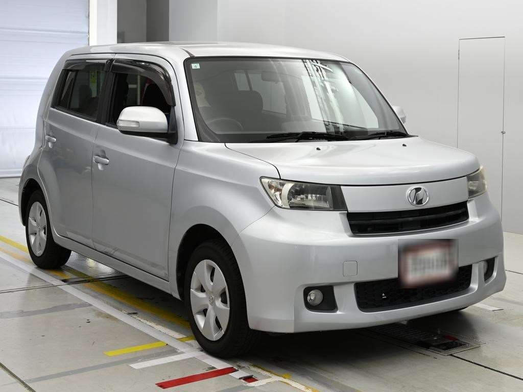 TOYOTA BB