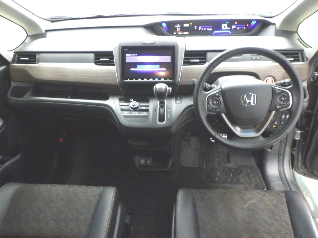 HONDA FREED+