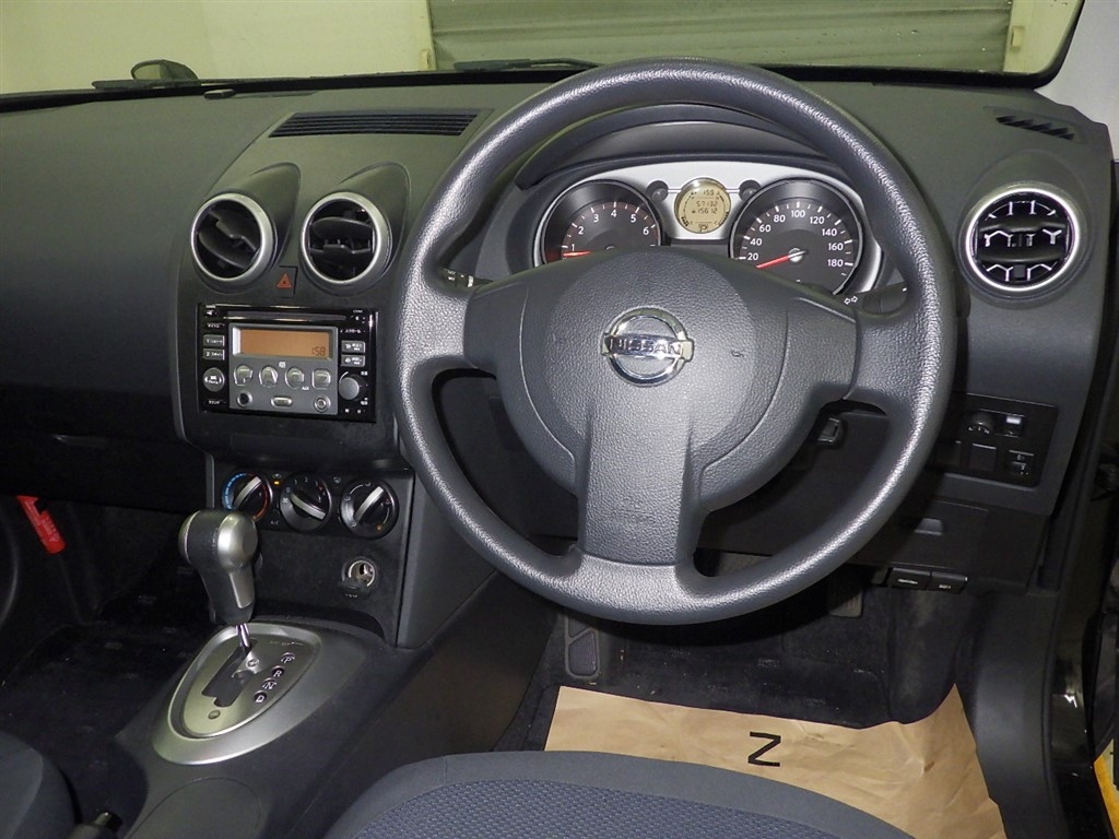 NISSAN DUALIS