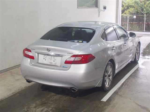 NISSAN FUGA