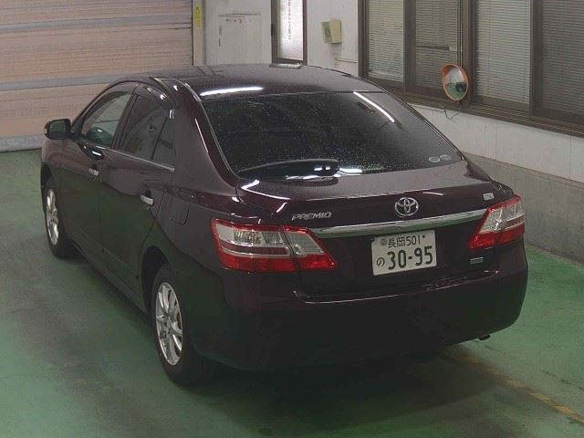 TOYOTA PREMIO