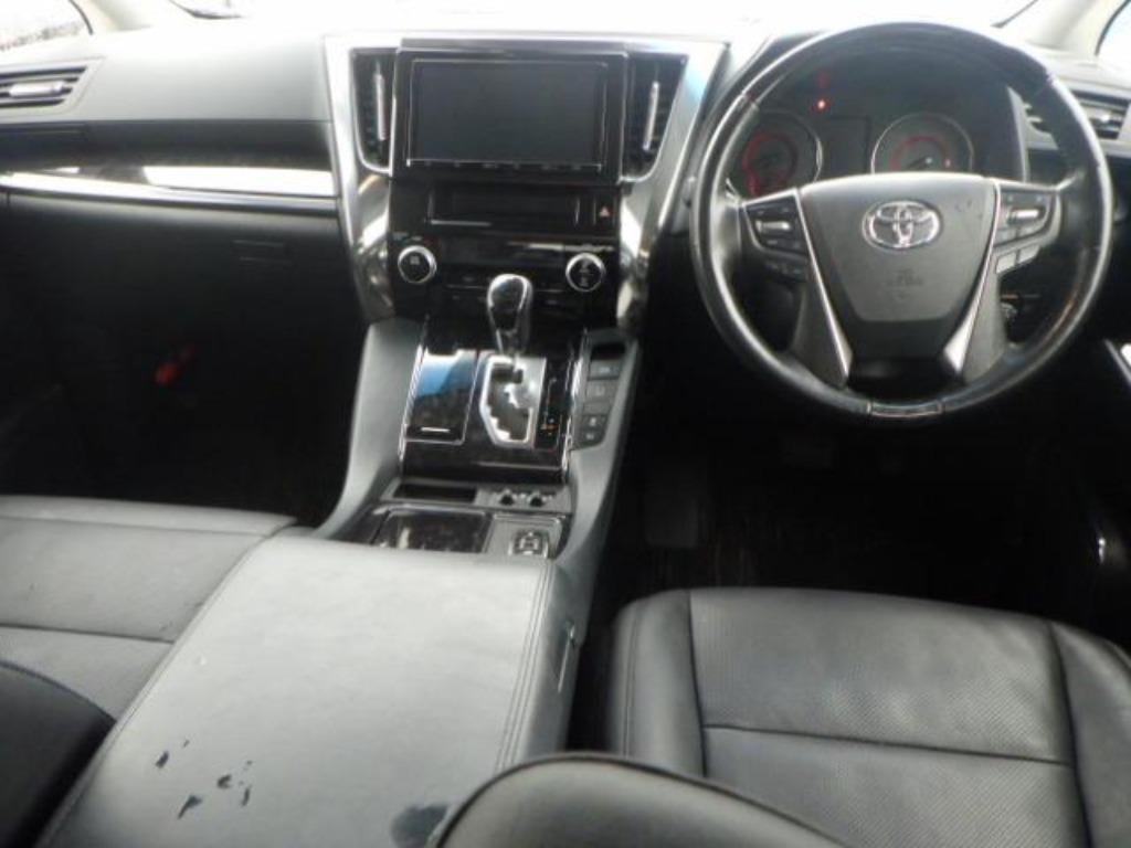 TOYOTA VELLFIRE