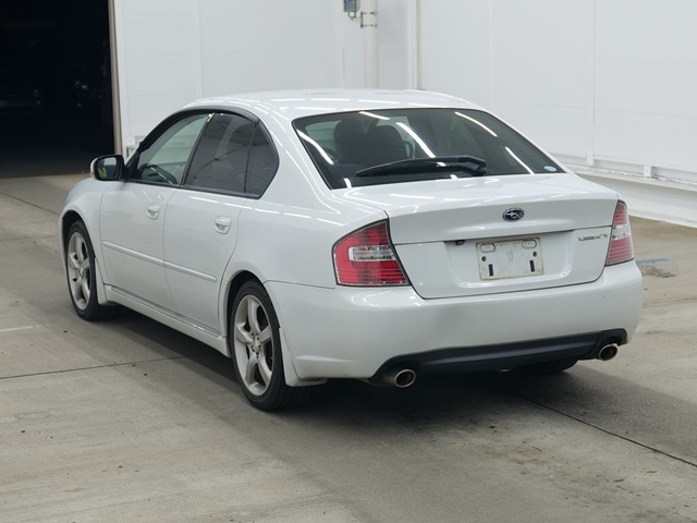 SUBARU LEGACY B4