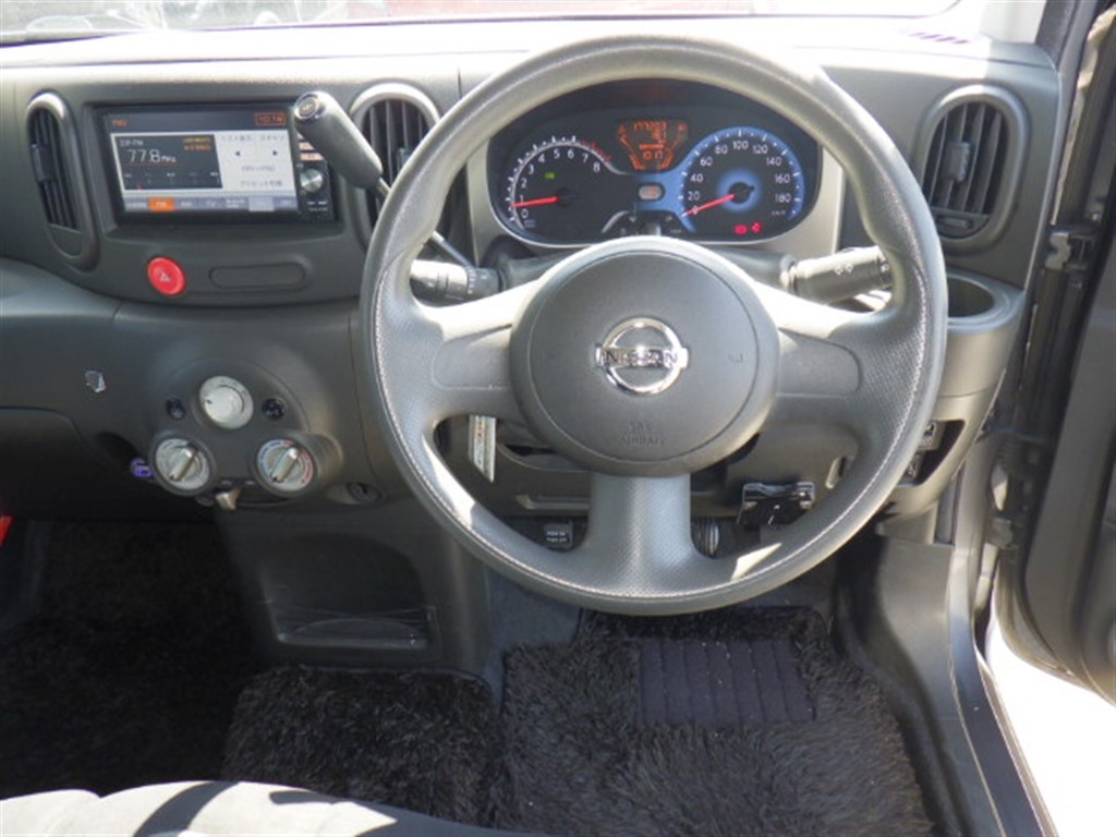 NISSAN CUBE