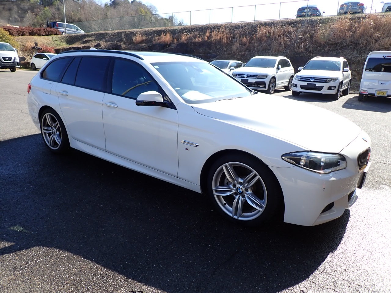 BMW 5-SERIES