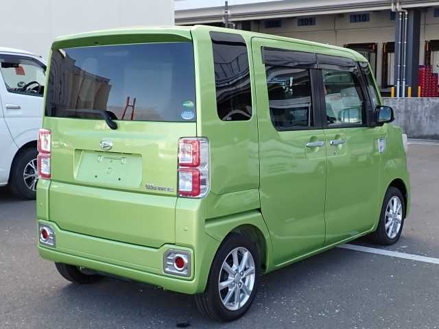 DAIHATSU WAKE