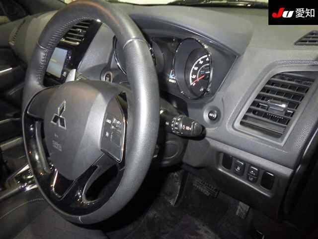 MITSUBISHI RVR
