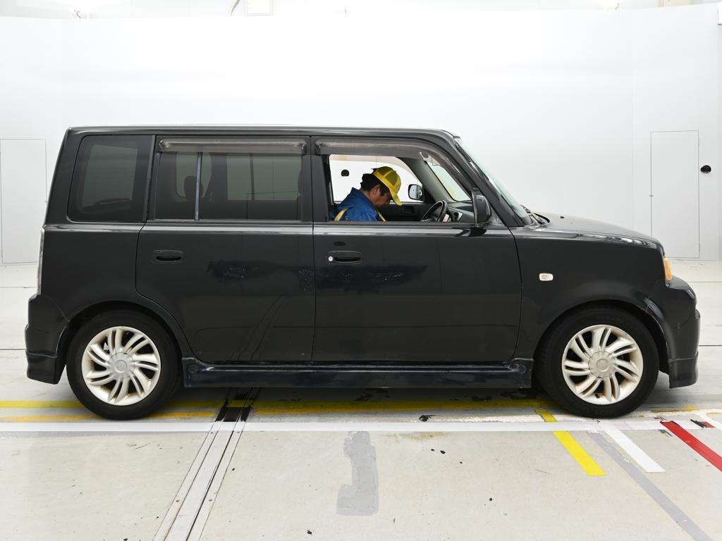 TOYOTA BB