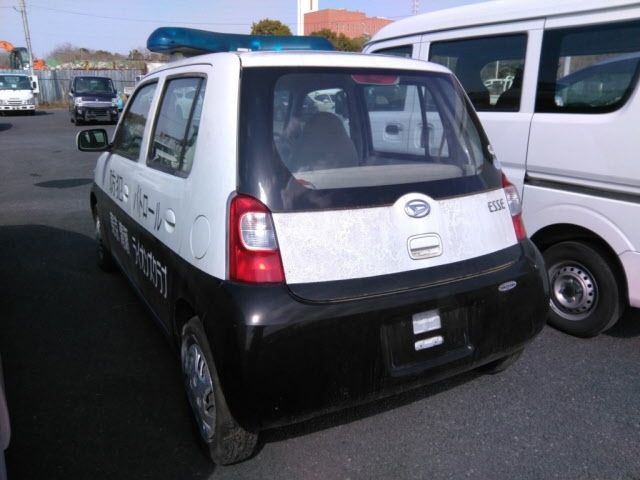 DAIHATSU ESSE