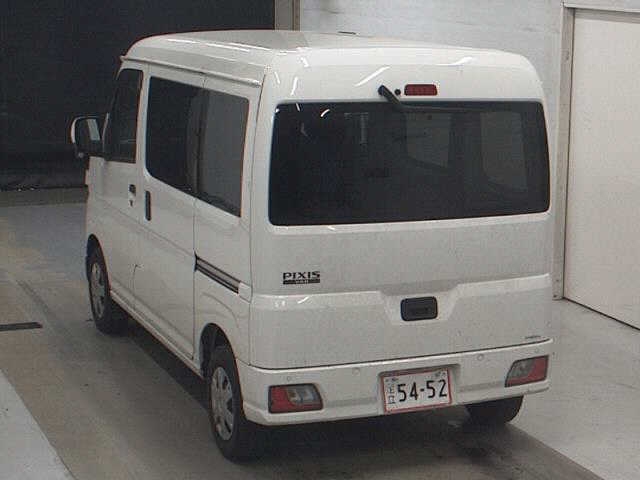 TOYOTA PIXIS VAN