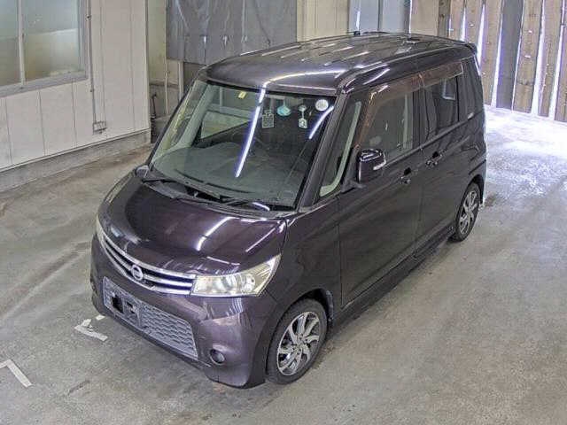 NISSAN ROOX