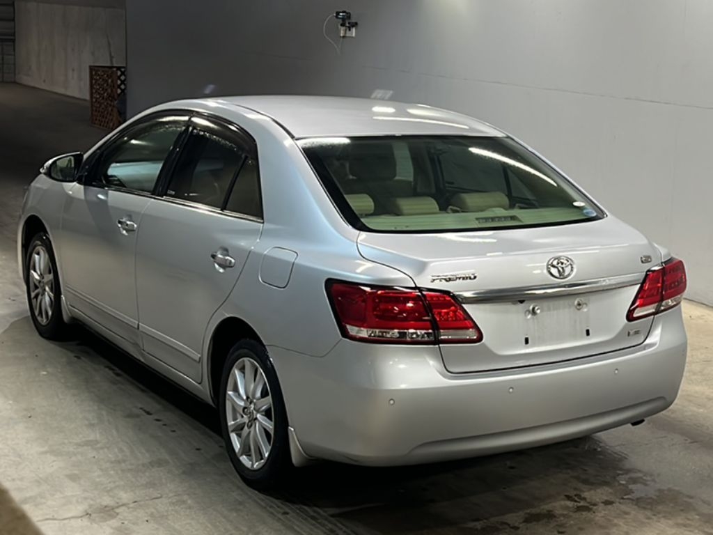 TOYOTA PREMIO