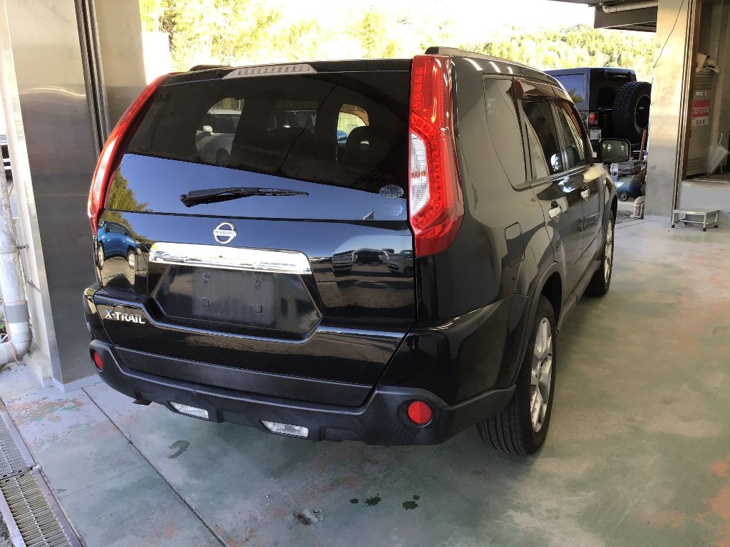 NISSAN X-TRAIL