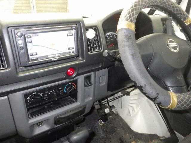 NISSAN CLIPPER