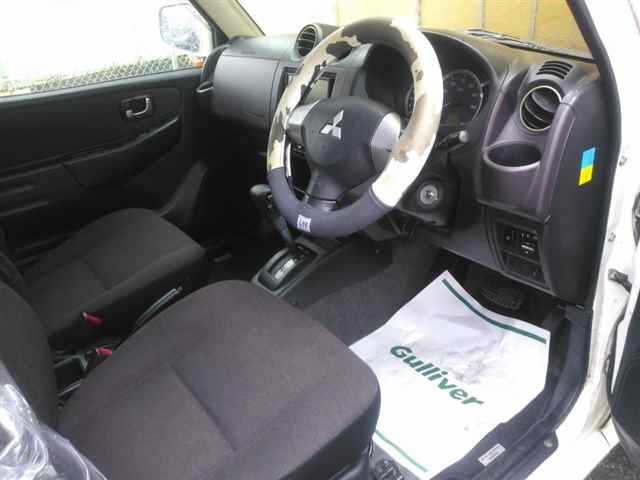 MITSUBISHI PAJERO MINI