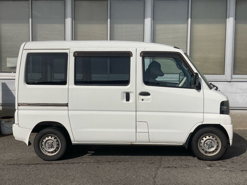 NISSAN CLIPPER