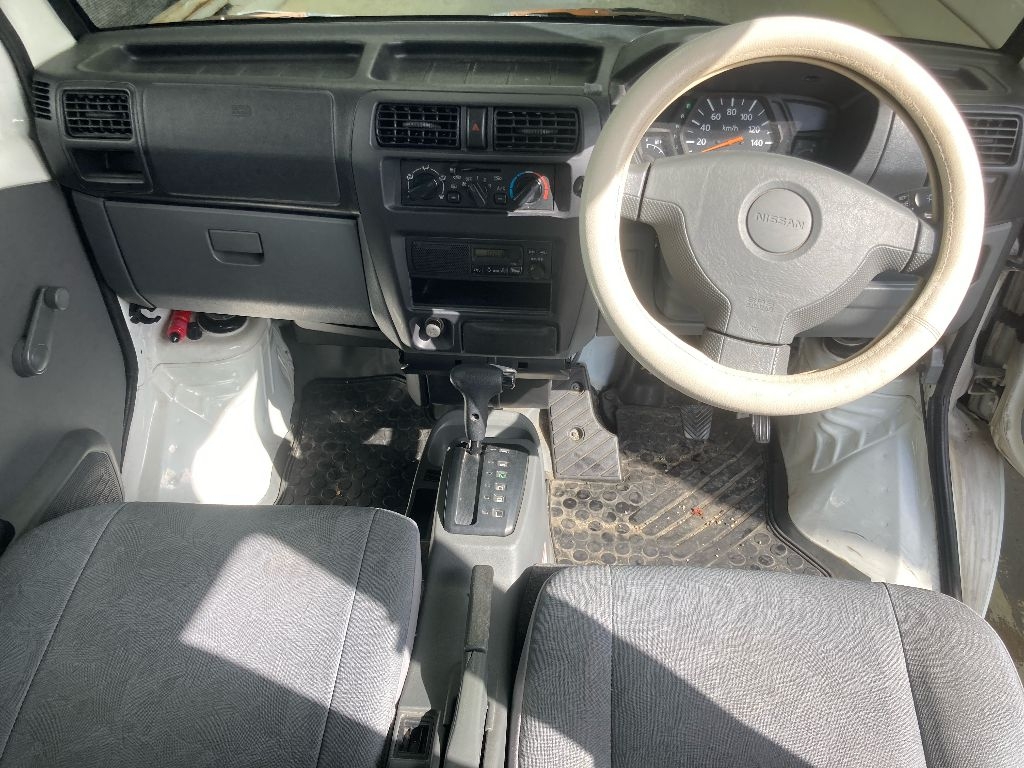 NISSAN CLIPPER