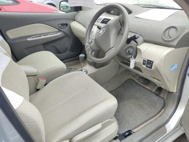 TOYOTA BELTA