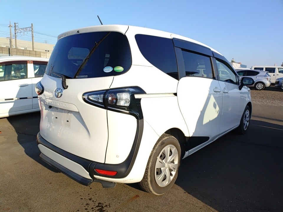 TOYOTA SIENTA